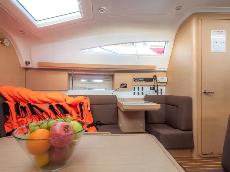 Huur Zeilboot met of zonder schipper Elan in Biograd na Moru