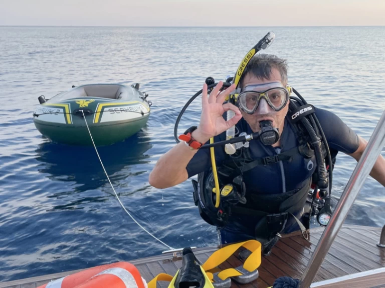 Huur RIB met of zonder schipper Motonautica-Vesuviana in Siracusa