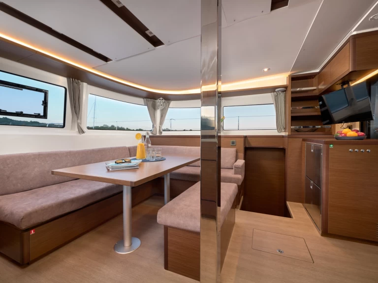 Catamaran te huur in Trogir voor de beste prijs