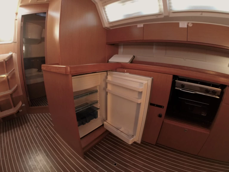 Verhuur Zeilboot Bavaria met vaarbewijs