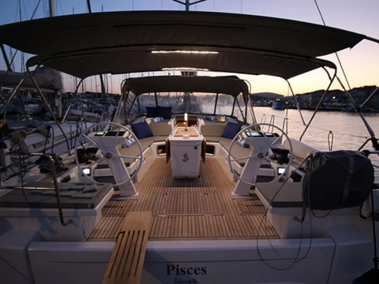 Bootverhuur Bénéteau Oceanis 51.1 First Line in Jezera via SamBoat