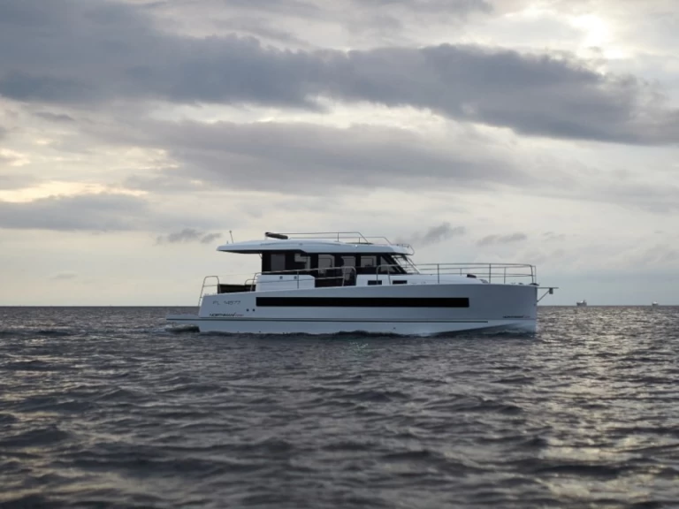 Jachthuur in Wilkasy - Northman Northman 1200 Elegance Flybridge via SamBoat