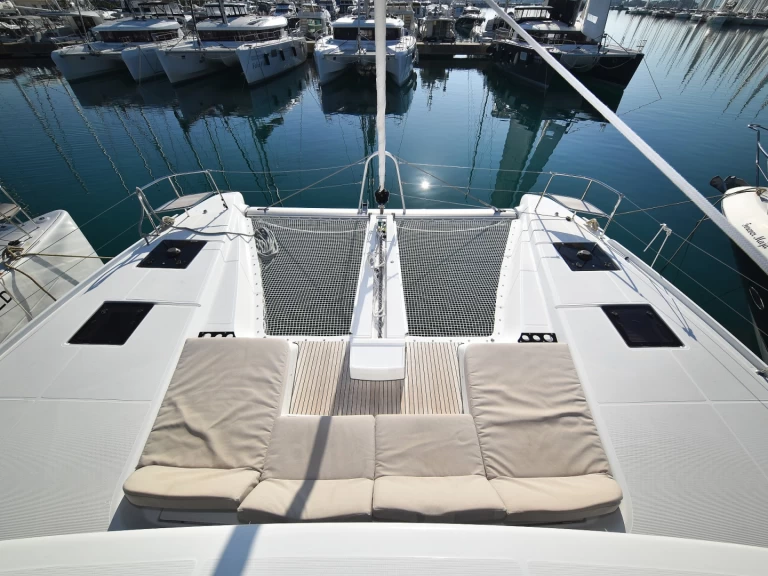 Bootverhuur Sukošan goedkoop Lagoon 50/6 cab