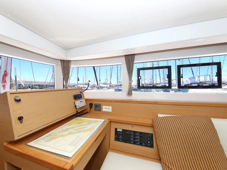 Bootverhuur Sukošan goedkoop Lagoon 39