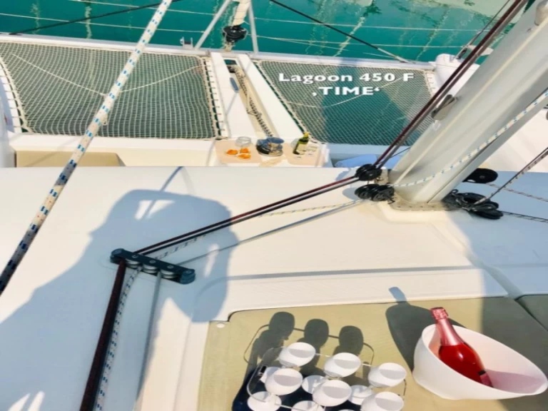 Catamaran te huur in Sukošan voor de beste prijs