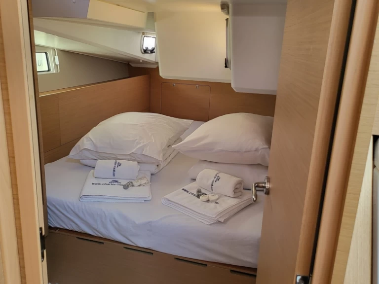 Zeilboot te huur in Biograd na Moru voor de beste prijs