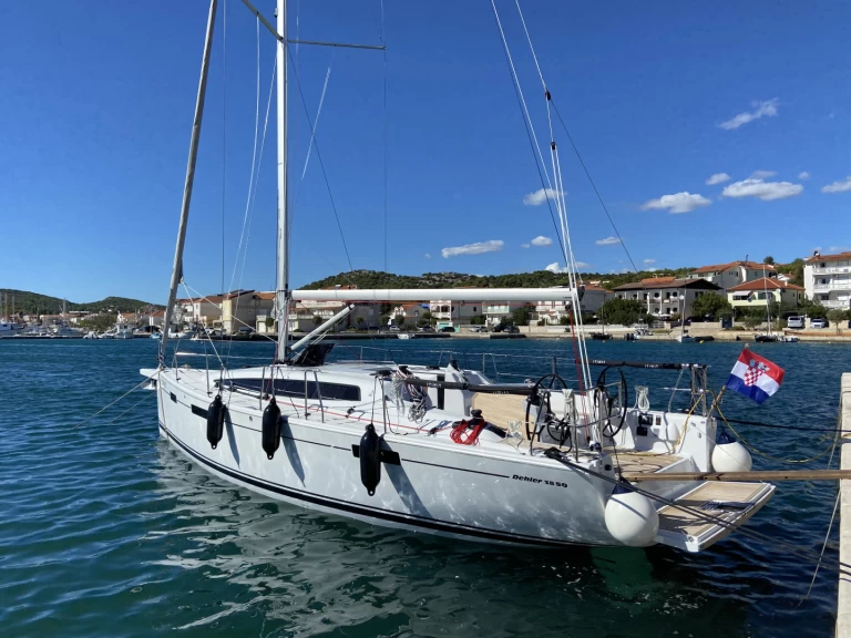 Jachthuur in Jezera - Dehler Dehler 38 SQ via SamBoat