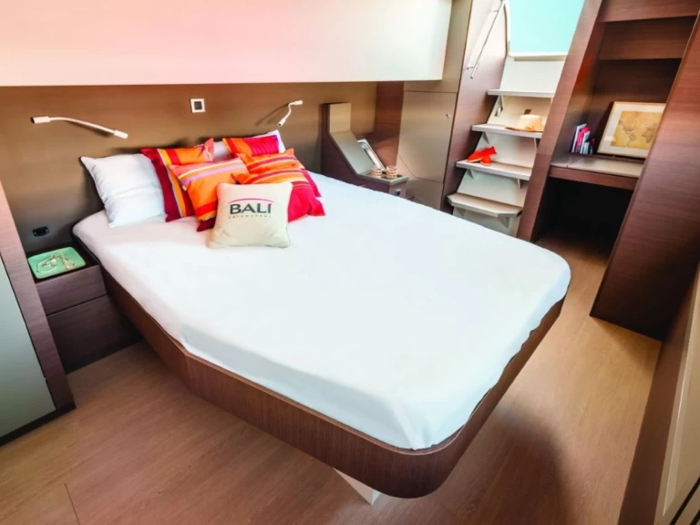 Catamaran te huur in Saint George's voor de beste prijs