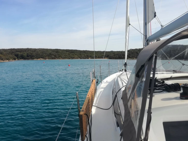 Huur een Jeanneau Sun Odyssey 410 in Punat