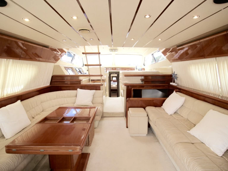 Huur Jacht met of zonder schipper Ferretti in Palma de Mallorca