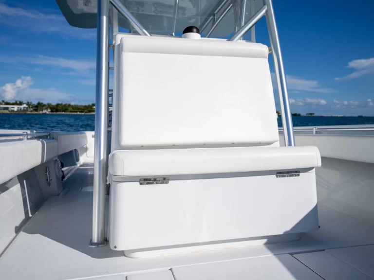 Huur Jacht met of zonder schipper Contender in Gustavia