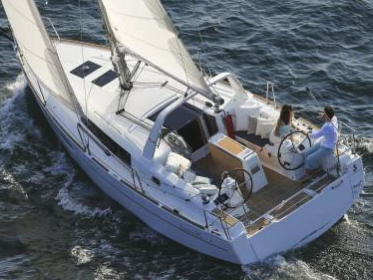 Huur een Bénéteau OCEANIS 35.1 MALILU in Toulon