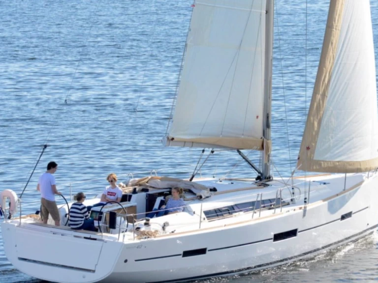 Bootverhuur Dufour Dufour 412 Grand Large in Anse Marcel via SamBoat