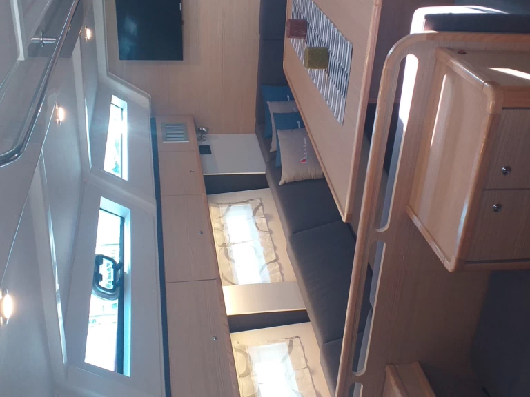 Zeilboot te huur in Trogir voor de beste prijs