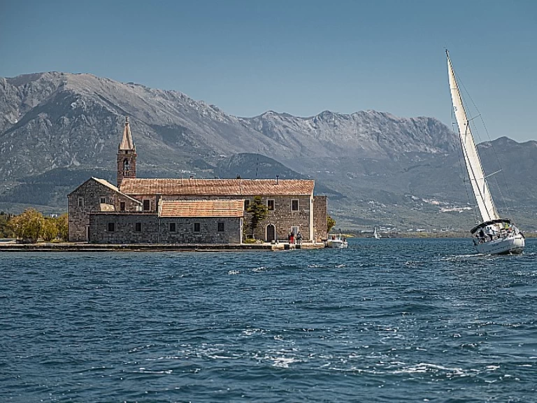 Bavaria Cruiser 46 te huur van particulier of professional in Kotor