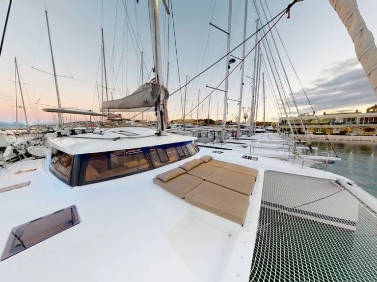 Verhuur Catamaran in Trogir - Fountaine Pajot Saona 47