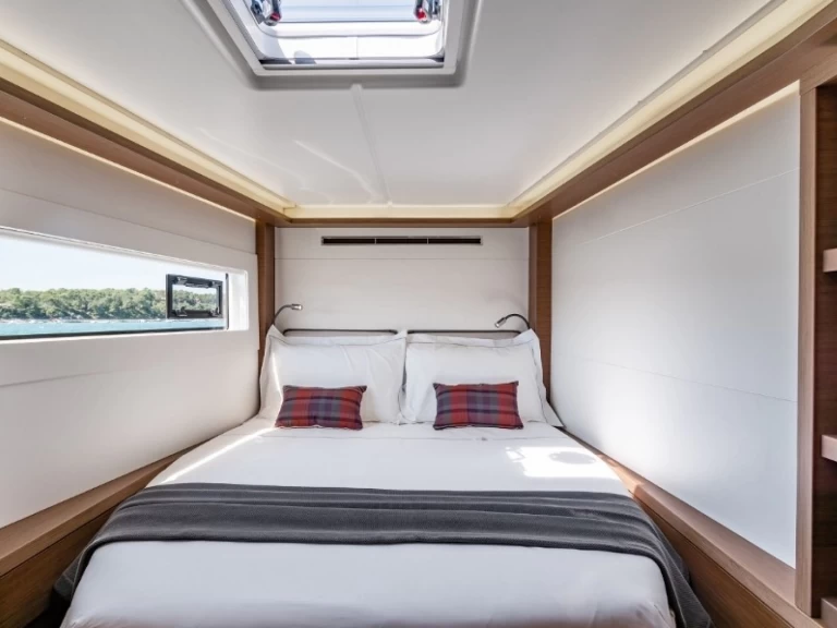 Verhuur Catamaran Lagoon met vaarbewijs