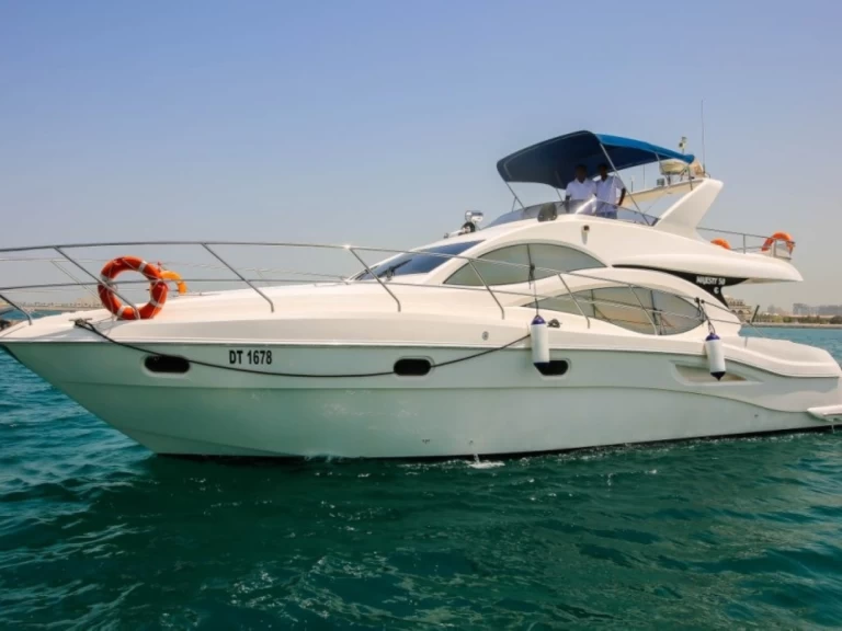 Bootverhuur Majesty Yachts 55 in Dubai Marina via SamBoat