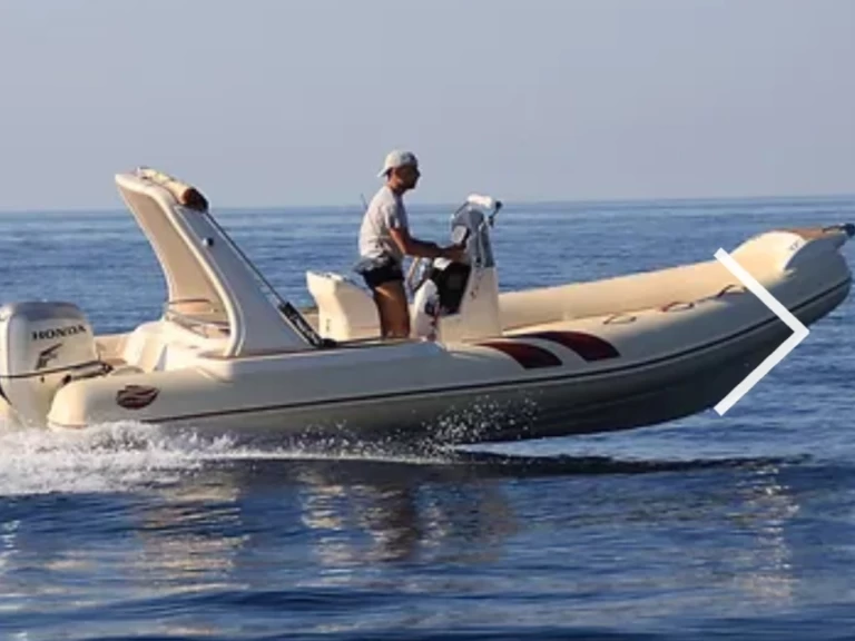 Huur een COLBAT COLBAT 580 in Siracusa