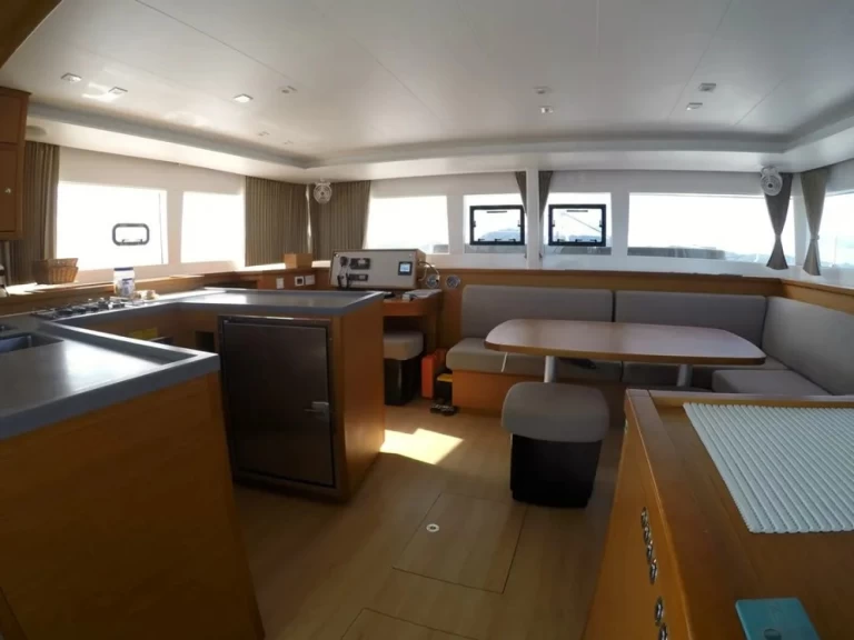 Bootverhuur Le Marin goedkoop Lagoon 450