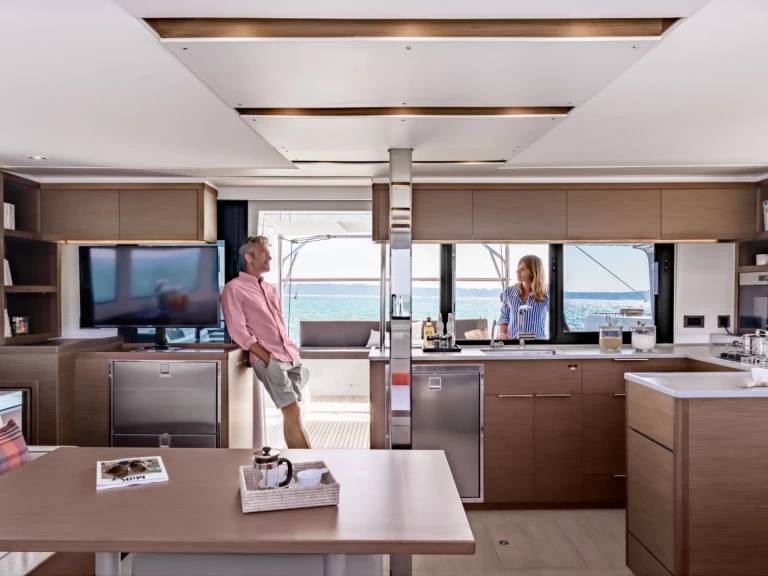 Verhuur Catamaran in Le Marin - Lagoon Lagoon 46