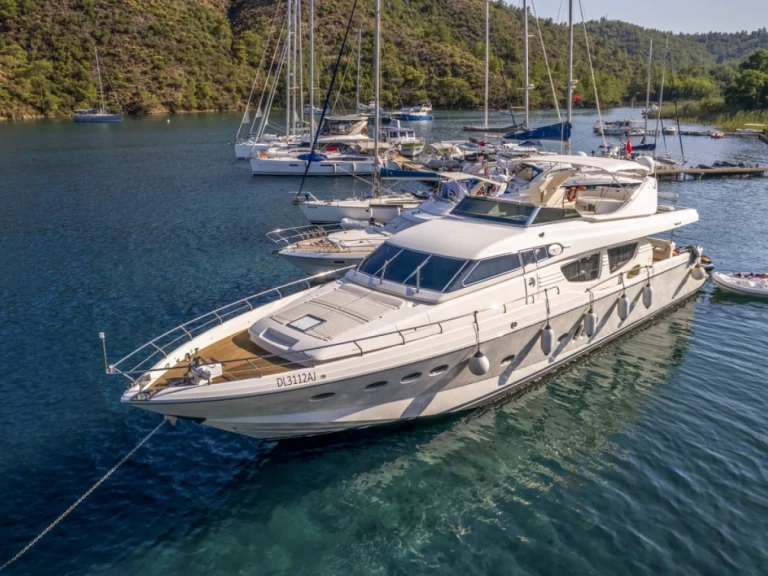 Huur een Posillipo Technema 85 in Göcek