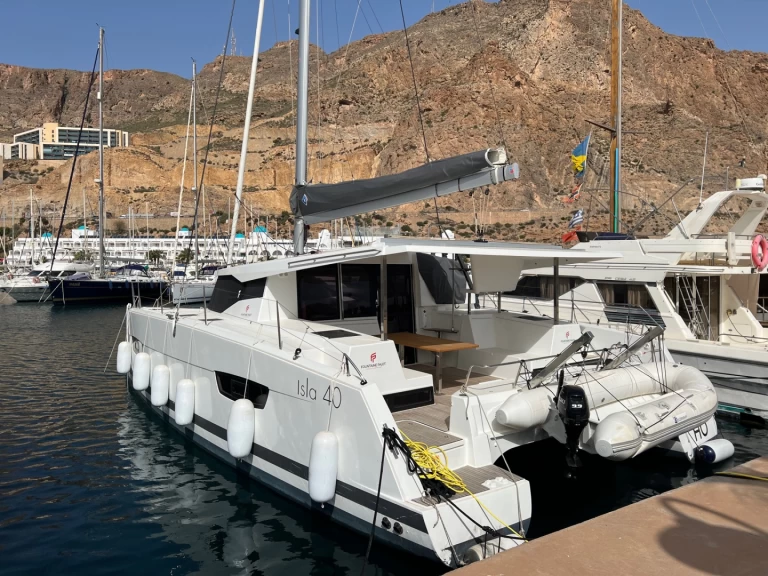 Huur Catamaran met of zonder schipper Fountaine Pajot in Sant Antoni de Portmany