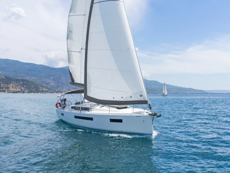 Huur een Jeanneau Sun Odyssey 490 in Lefkáda