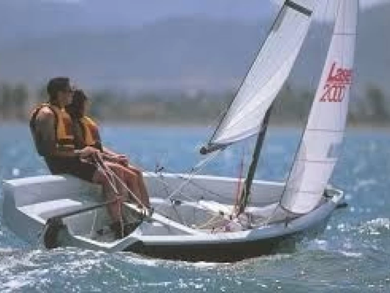 LASER PERFORMANCE LASER 2000 te huur van particulier of professional in Carnac