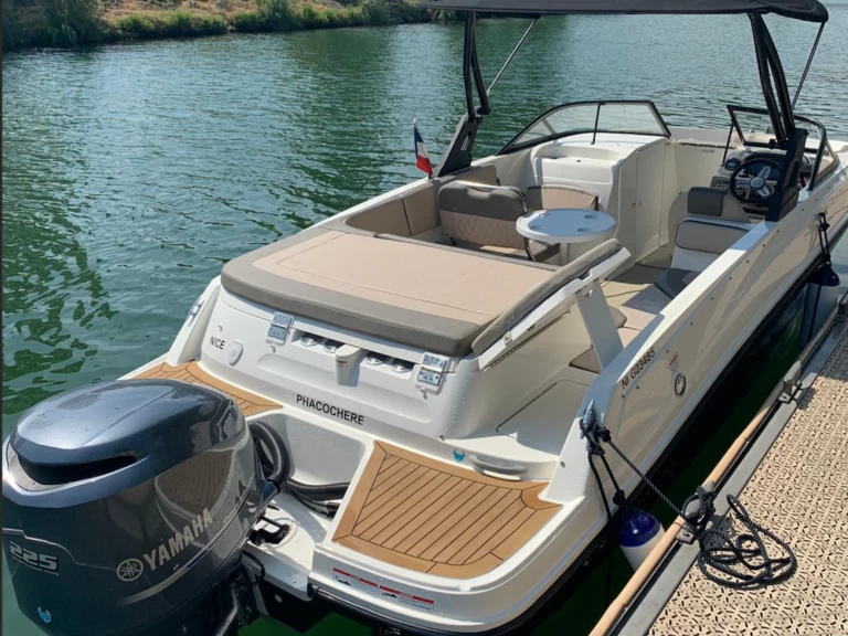 Motorboot te huur in Cannes voor de beste prijs