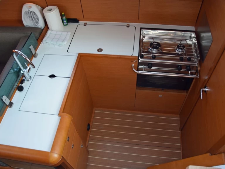 Verhuur Zeilboot Jeanneau met vaarbewijs