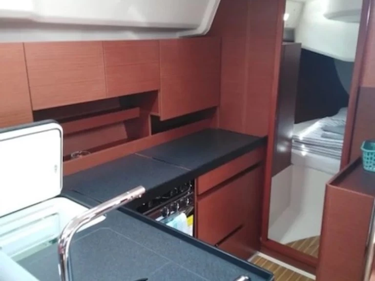 Huur een Hanse Hanse 458 in Seget Donji