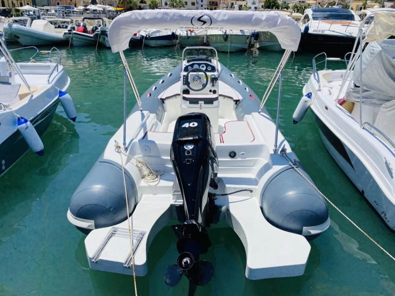 Trimarchi 580 te huur van particulier of professional in Castellammare del Golfo
