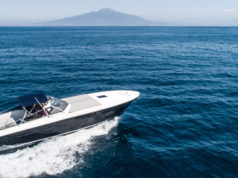 Bootverhuur Itama Itama 38 in Sorrento via SamBoat