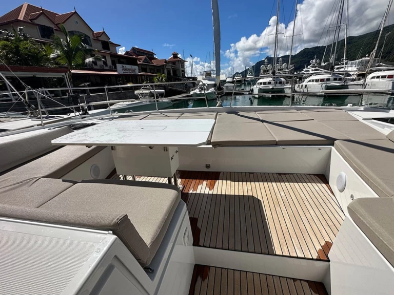 Verhuur Catamaran Bali met vaarbewijs