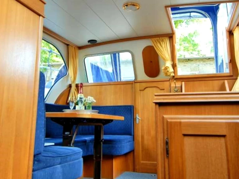 Bootverhuur Pedro Skiron 35 "Friederike & Sophie" in Zehdenick via SamBoat