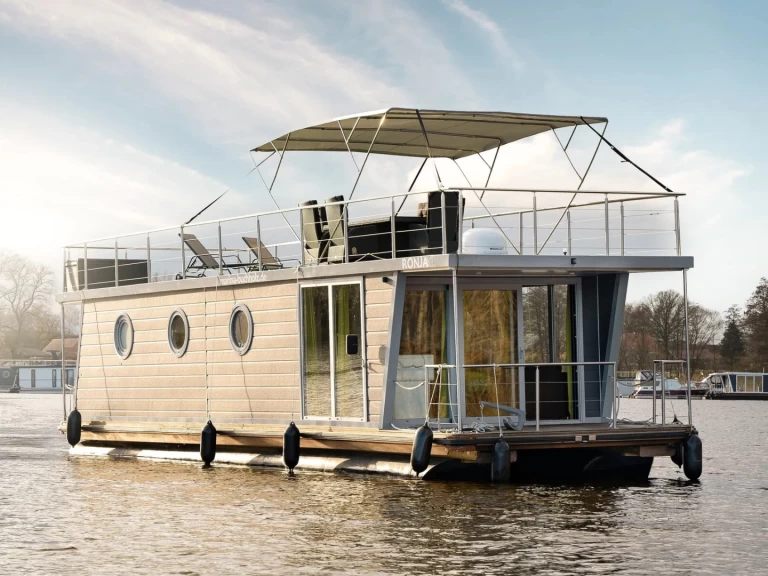 Jachthuur in Waren (Müritz) - D13 Woma D13 - Standard via SamBoat