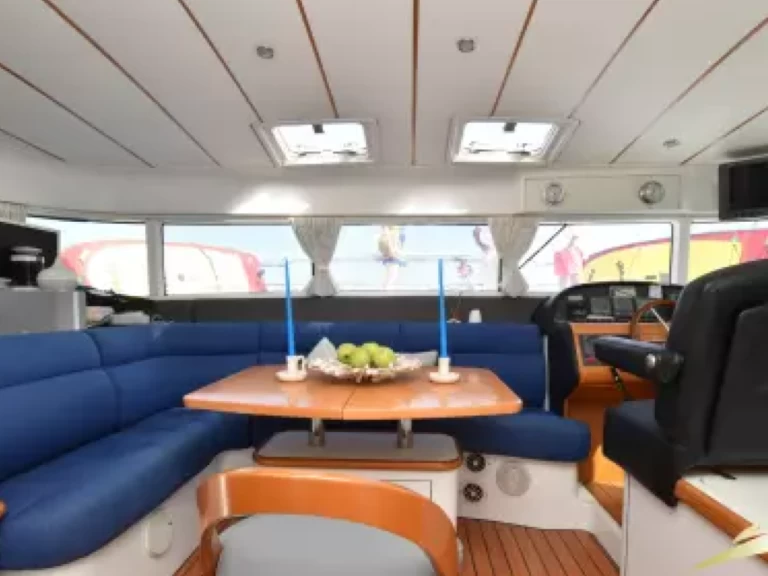 Huur een Lagoon Lagoon 43 Power in Torrevieja