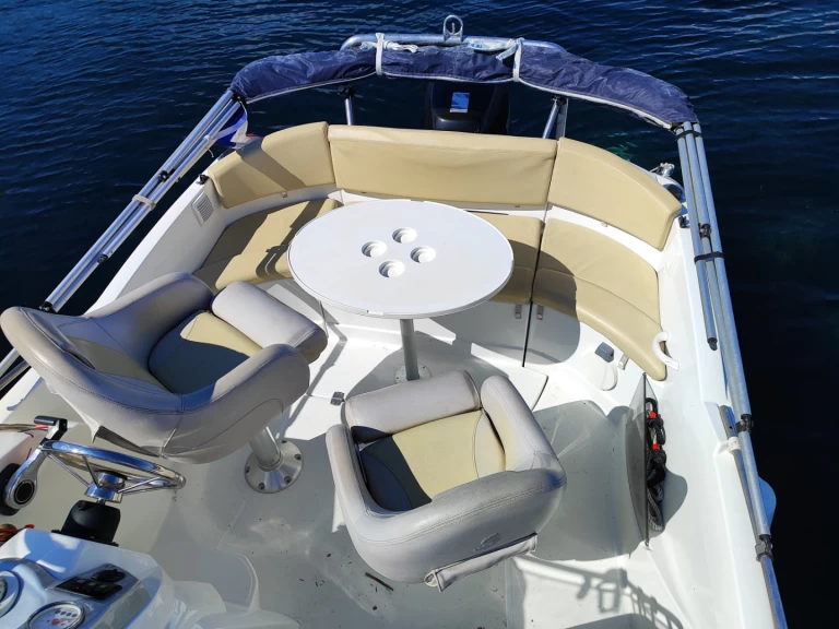 Bootverhuur Bénéteau Flyer 5.5 SUNdeck in Six-Fours-les-Plages via SamBoat