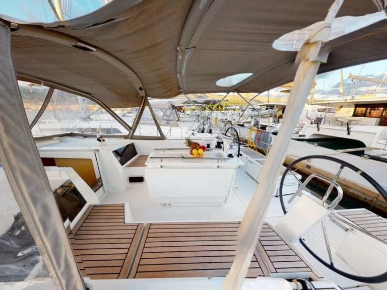 Verhuur Zeilboot Bénéteau met vaarbewijs