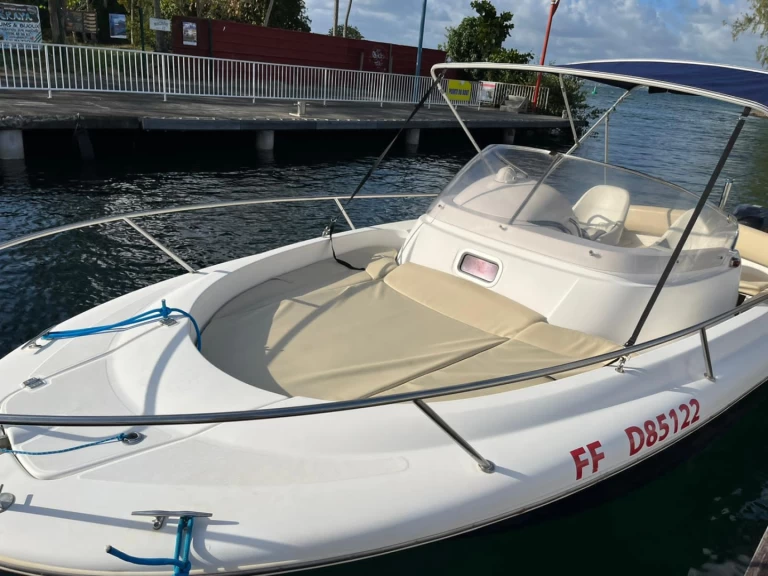 Jachthuur in Les Trois-Îlets - Jeanneau Cap Camarat 715 WA via SamBoat