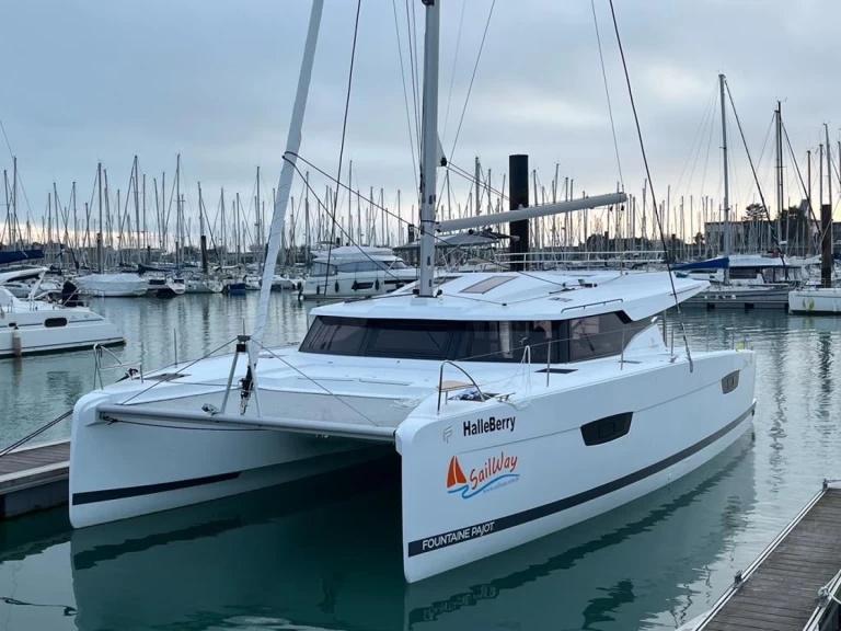 Jachthuur in Adaköy - Fountaine Pajot Elba 45 via SamBoat
