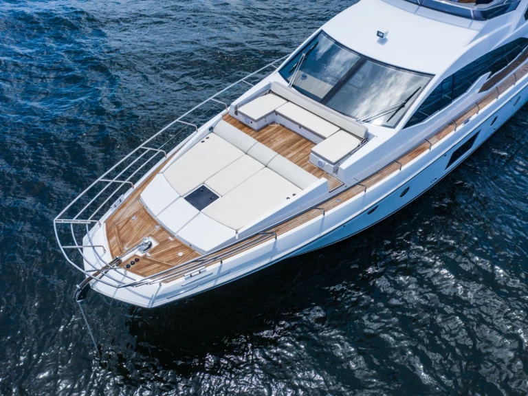 Huur Jacht met of zonder schipper Azimut in Miami