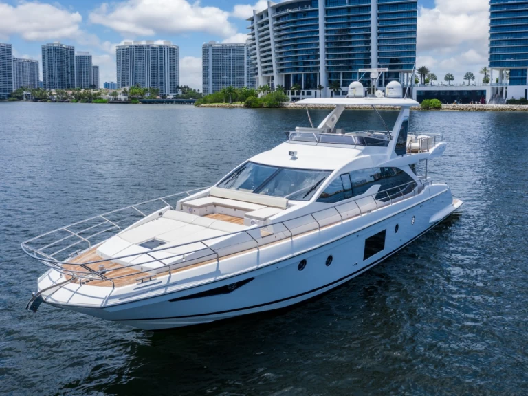 Verhuur Jacht Azimut met vaarbewijs