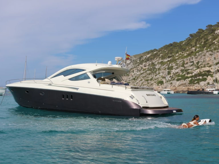 Huur Motorboot met of zonder schipper Numrine 55 in Marina Ibiza