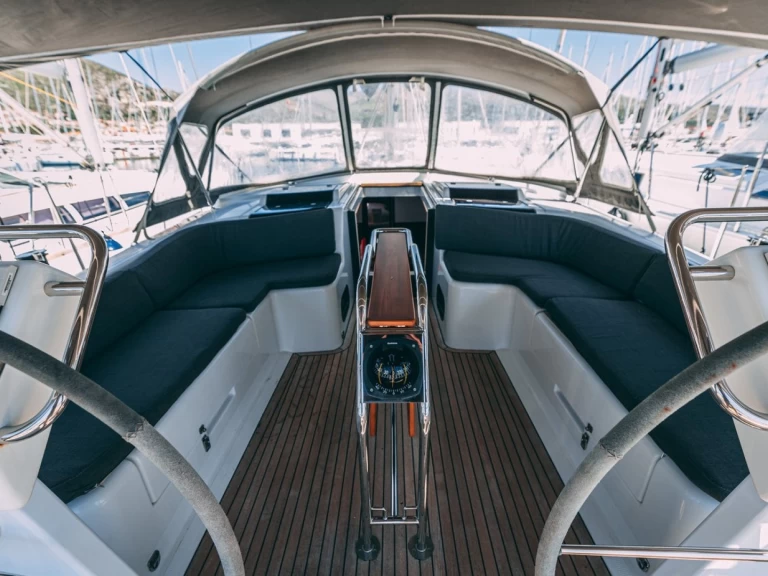 Zeilboot te huur in Seget Donji voor de beste prijs