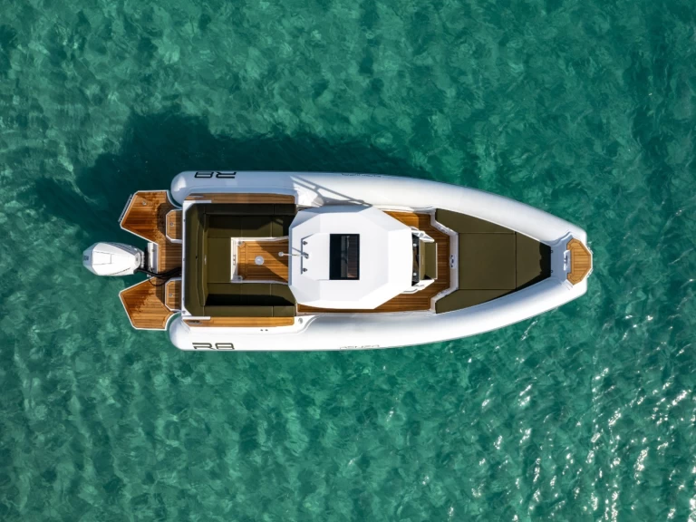 Bootverhuur Renier Renier R8 Tourer in Port du Lavandou via SamBoat