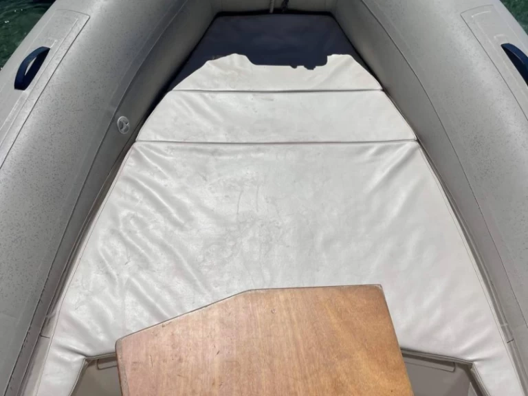Huur een Capelli Tempest 626 Luxe in Bandol