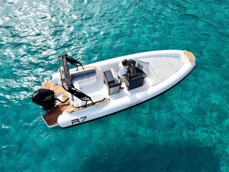 Verhuur RIB in Le Lavandou - Renier Renier R7 Tourer