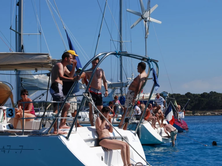 Zeilboot te huur in Saint-Jean-Cap-Ferrat voor de beste prijs